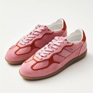 NWOT ALOHAS tb. 490 Leather Sneakers Size 9 Women’s